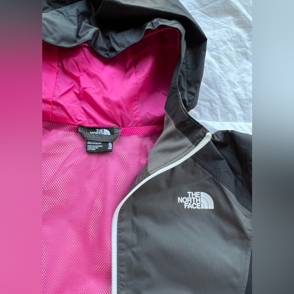 NorthFace rain coat - Picture 4 of 5
